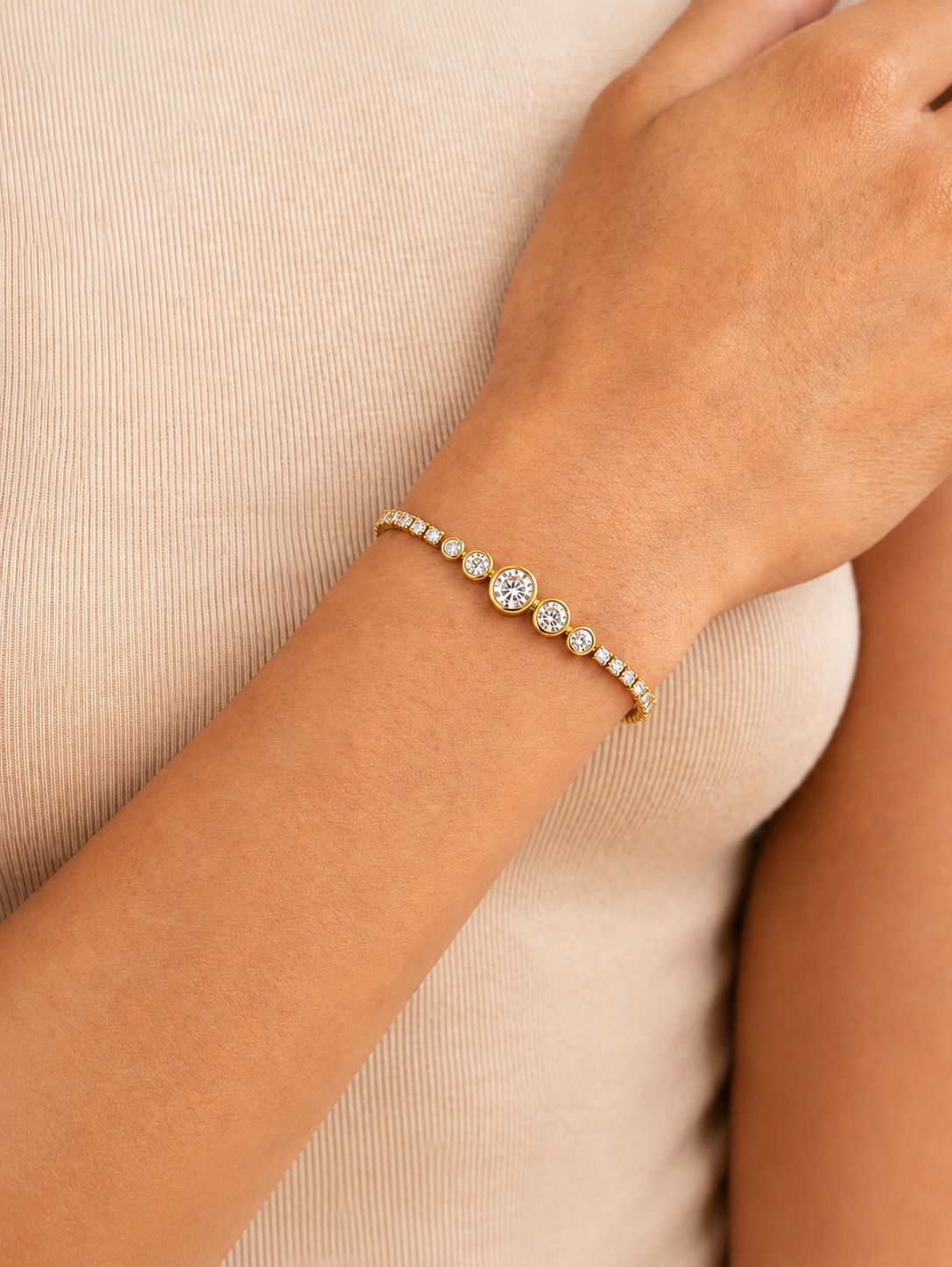 Pulsera Riviera De Circonias Graduadas Enchapado En Oro 18K Pulsera 12 ZAPRINI Oro 