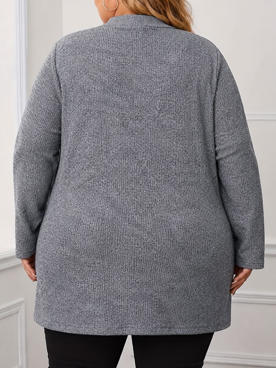 SACO CON BOTONES Y DETALLE DE CIERRE Saco Plus Size 03 ZAPRINI 