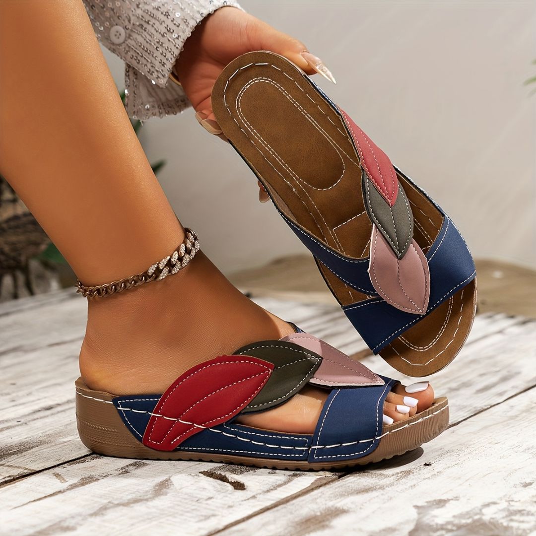 SANDALIAS CON DETALLE DE HOJAS Sandalia 9 ZAPRINI Azul 34 