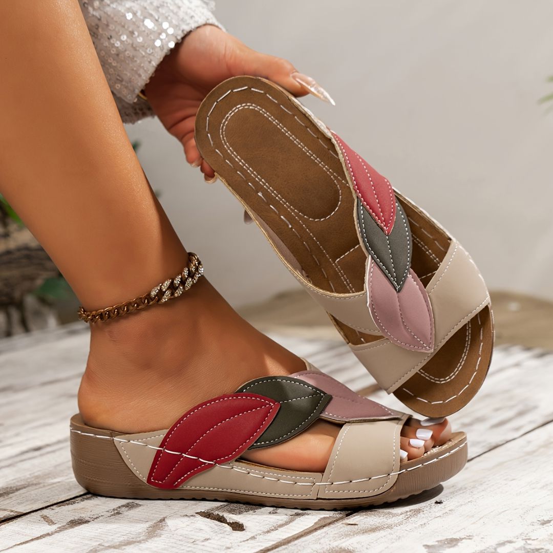 SANDALIAS CON DETALLE DE HOJAS Sandalia 9 ZAPRINI Beige 34 