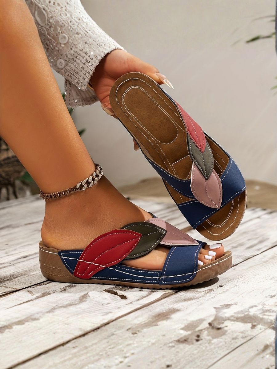 SANDALIAS CON DETALLE DE HOJAS Sandalia 9 ZAPRINI Azul 34 