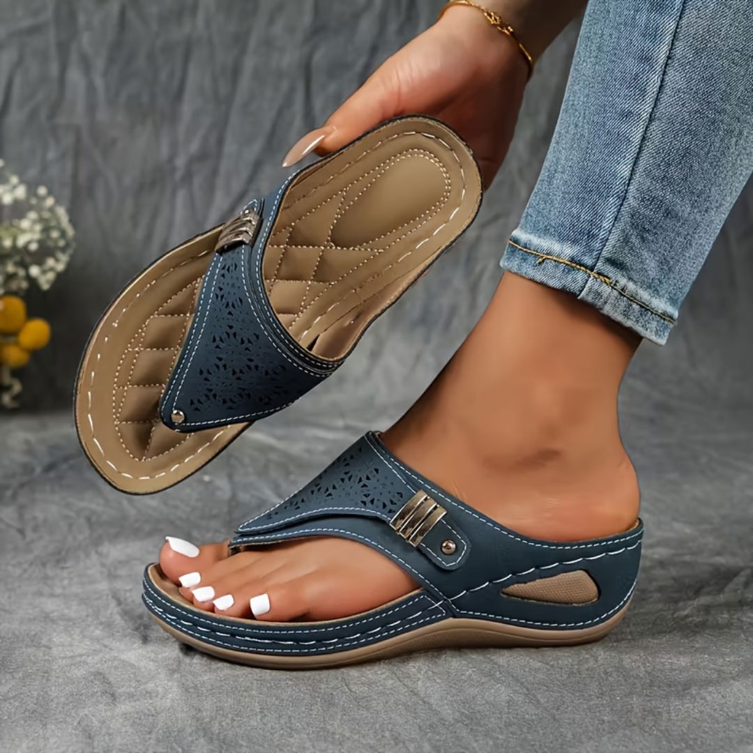 SANDALIAS CON PLANTILLA ACOLCHADA Y DETALLE METÁLICO Sandalia 5 ZAPRINI Azul 34 