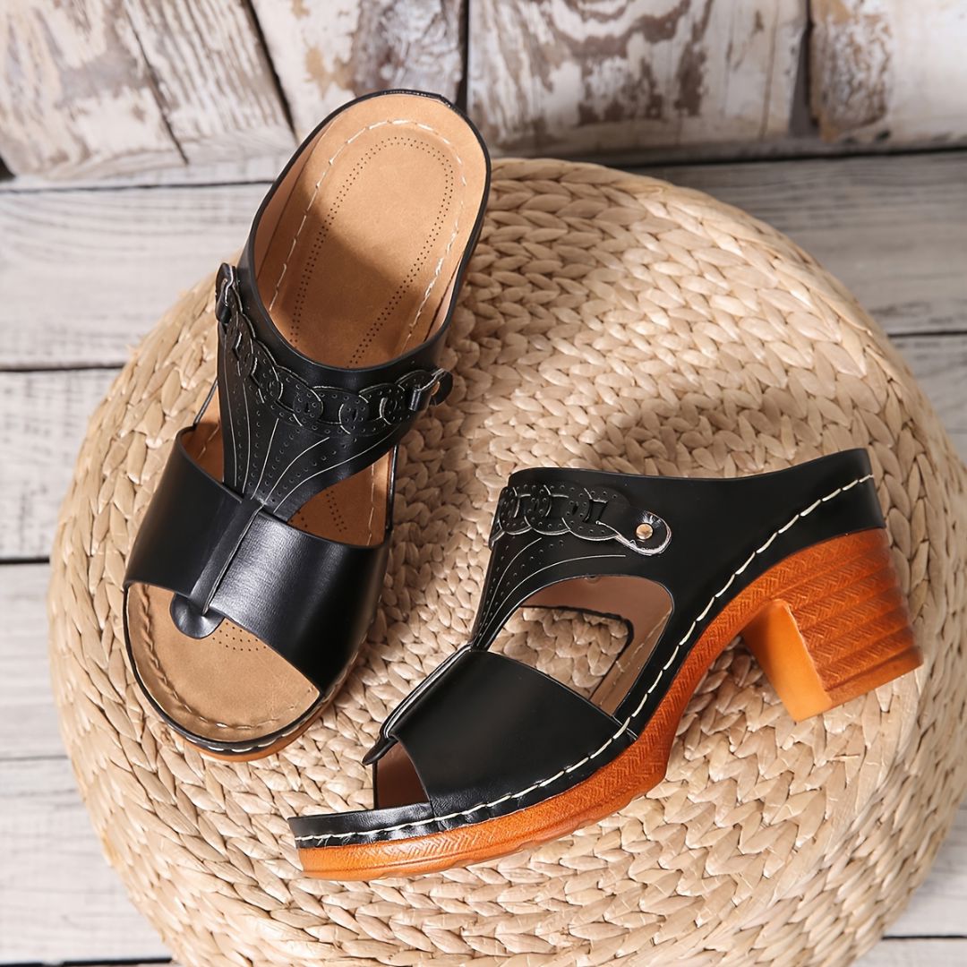 SANDALIAS CON TACÓN Y PUNTA ABIERTA Sandalia 4 ZAPRINI 