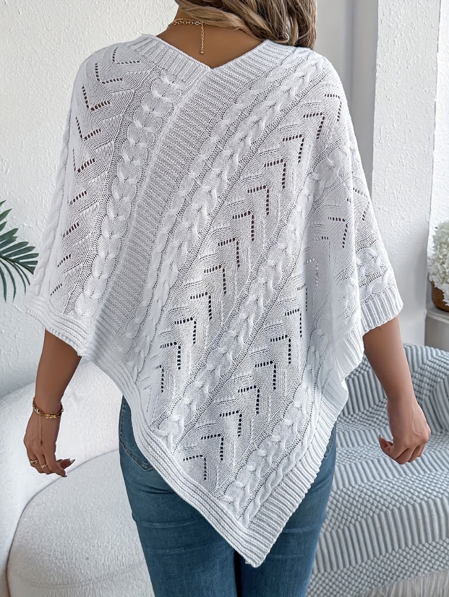 SUÉTER TIPO PONCHO CON CALADO Sueter 33 ZAPRINI 