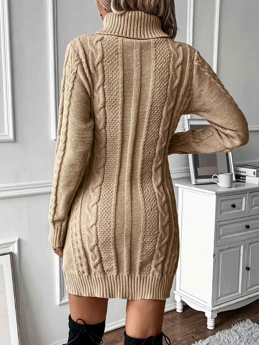 VESTIDO DE PUNTO CON CUELLO ALTO Y TEXTURA Vestido 17 ZAPRINI 