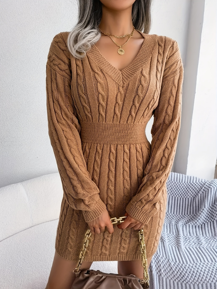 VESTIDO DE PUNTO CON ESCOTE EN V Y AJUSTE EN CINTURA