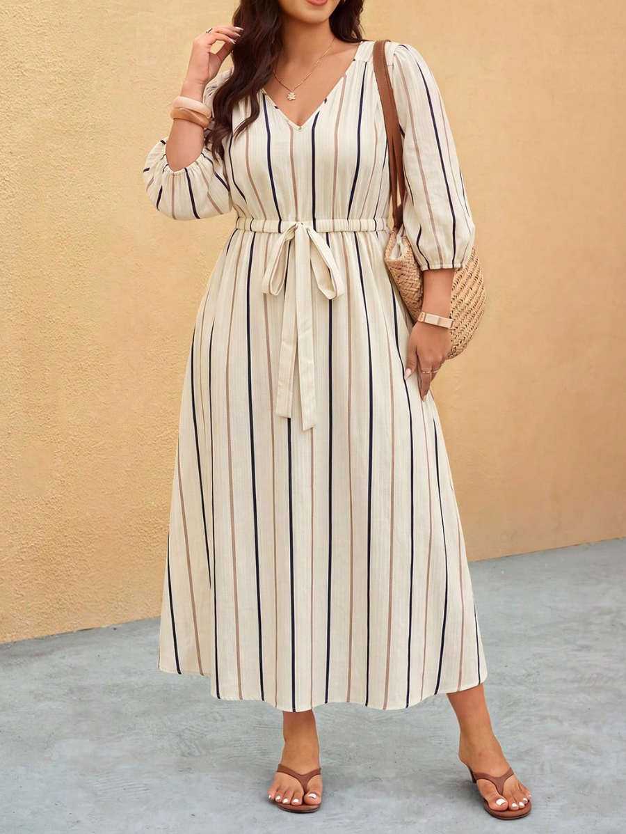 Vestido A Rayas Con Escote En V Plus Size