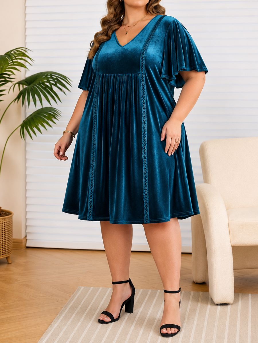 Vestido Corto Con Detalles De Encaje Plus Size Vestido Plus Size 01 ZAPRINI 