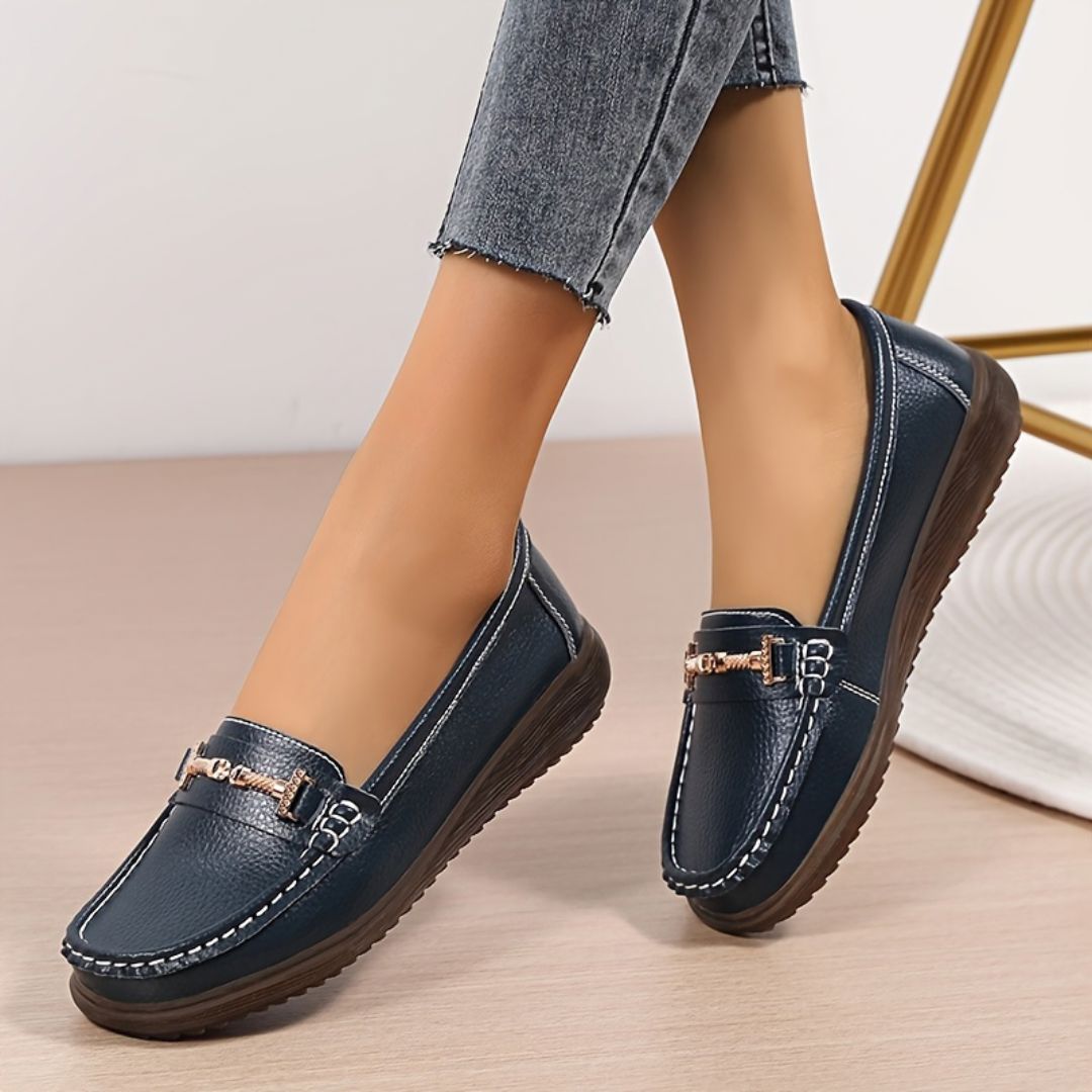 ZAPATOS CON PUNTA REDONDA Y DETALLE METÁLICO Zapato 8 ZAPRINI Azul 34 