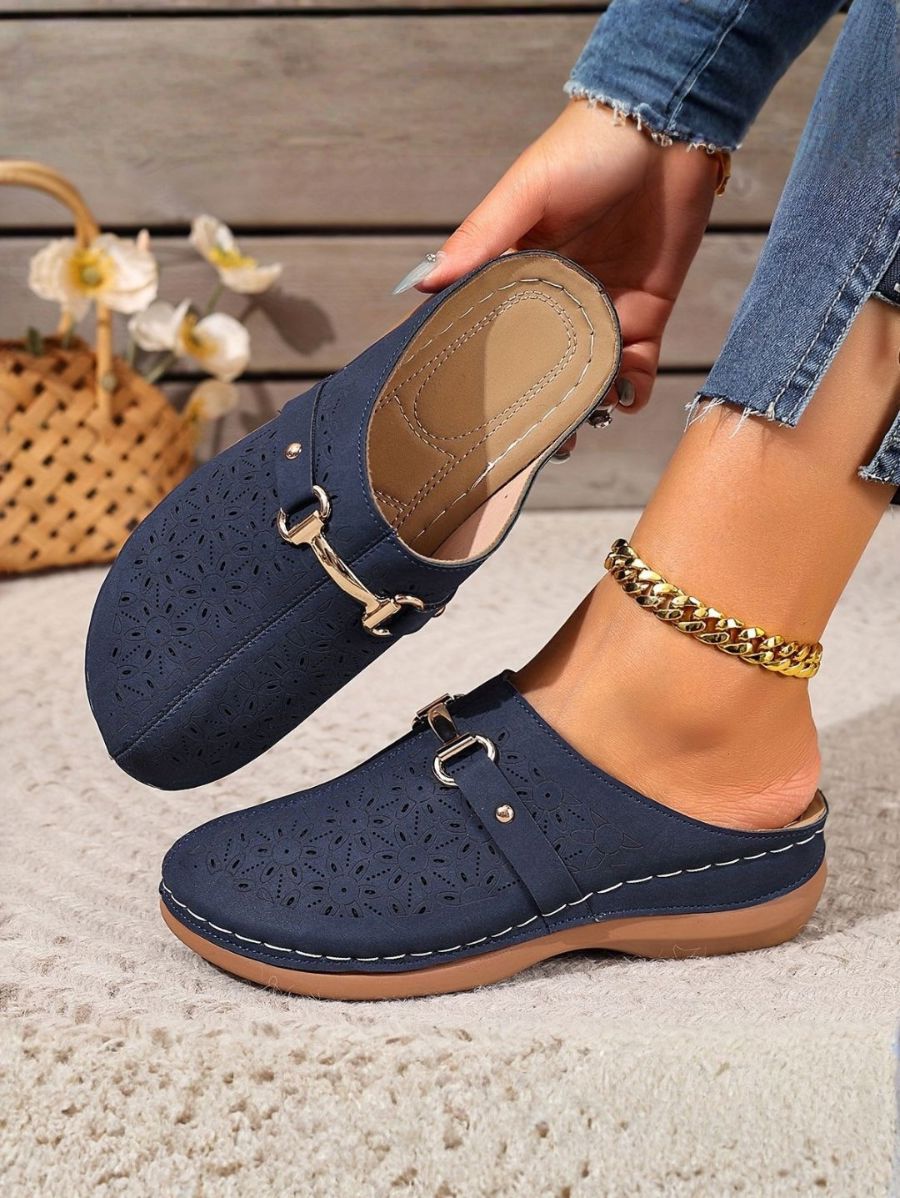 ZUECOS CON DETALLE DE FLORES Zueco 6 ZAPRINI Azul 34 
