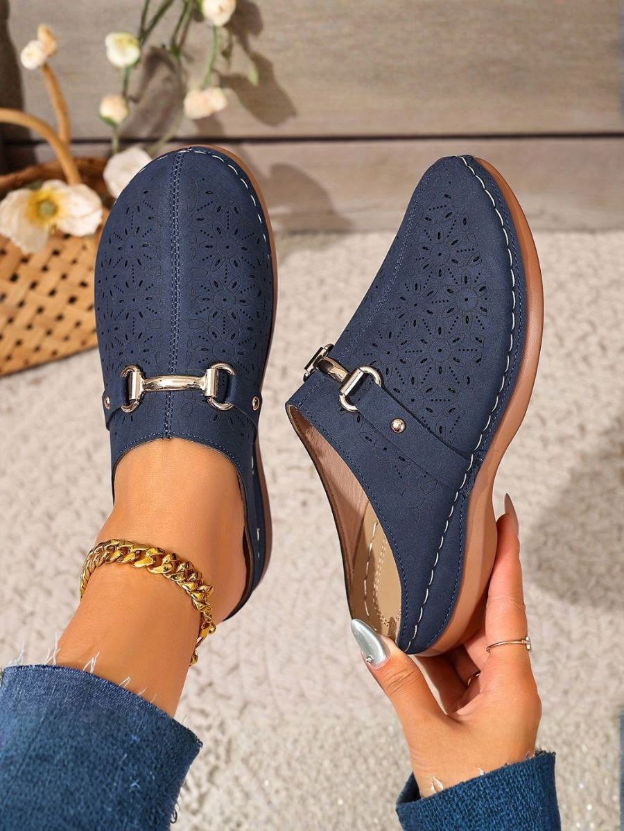 ZUECOS CON DETALLE DE FLORES Zueco 6 ZAPRINI Azul 34 