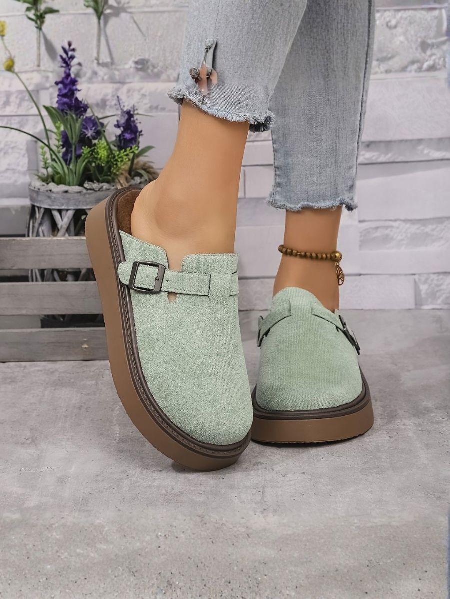 ZUECOS CON DETALLE DE HEBILLA Zueco 4 ZAPRINI Verde 34 