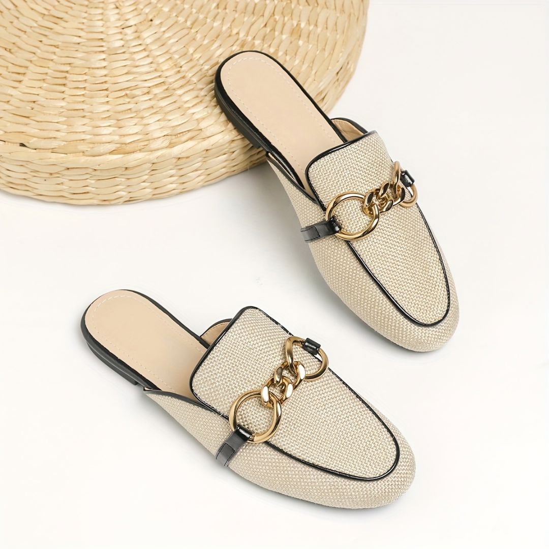ZUECOS CON DETALLE METÁLICO DORADO Zueco 17 ZAPRINI 34 