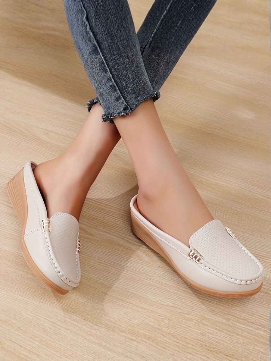 ZUECOS CON DETALLE METÁLICO LATERAL Zueco 16 ZAPRINI Beige 34 
