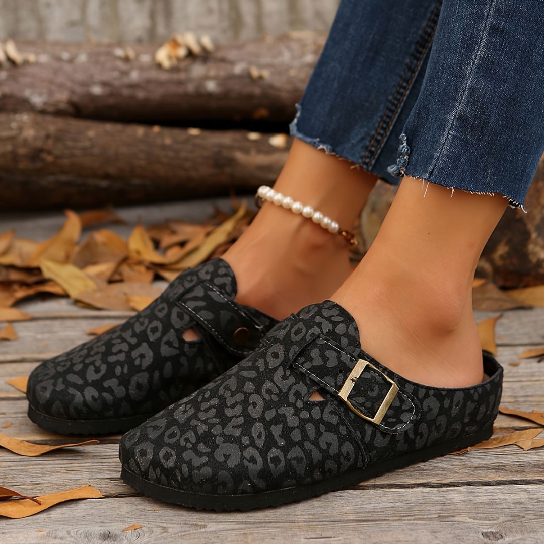 ZUECOS CON ESTAMPADO LEOPARDO Zueco 2 ZAPRINI 