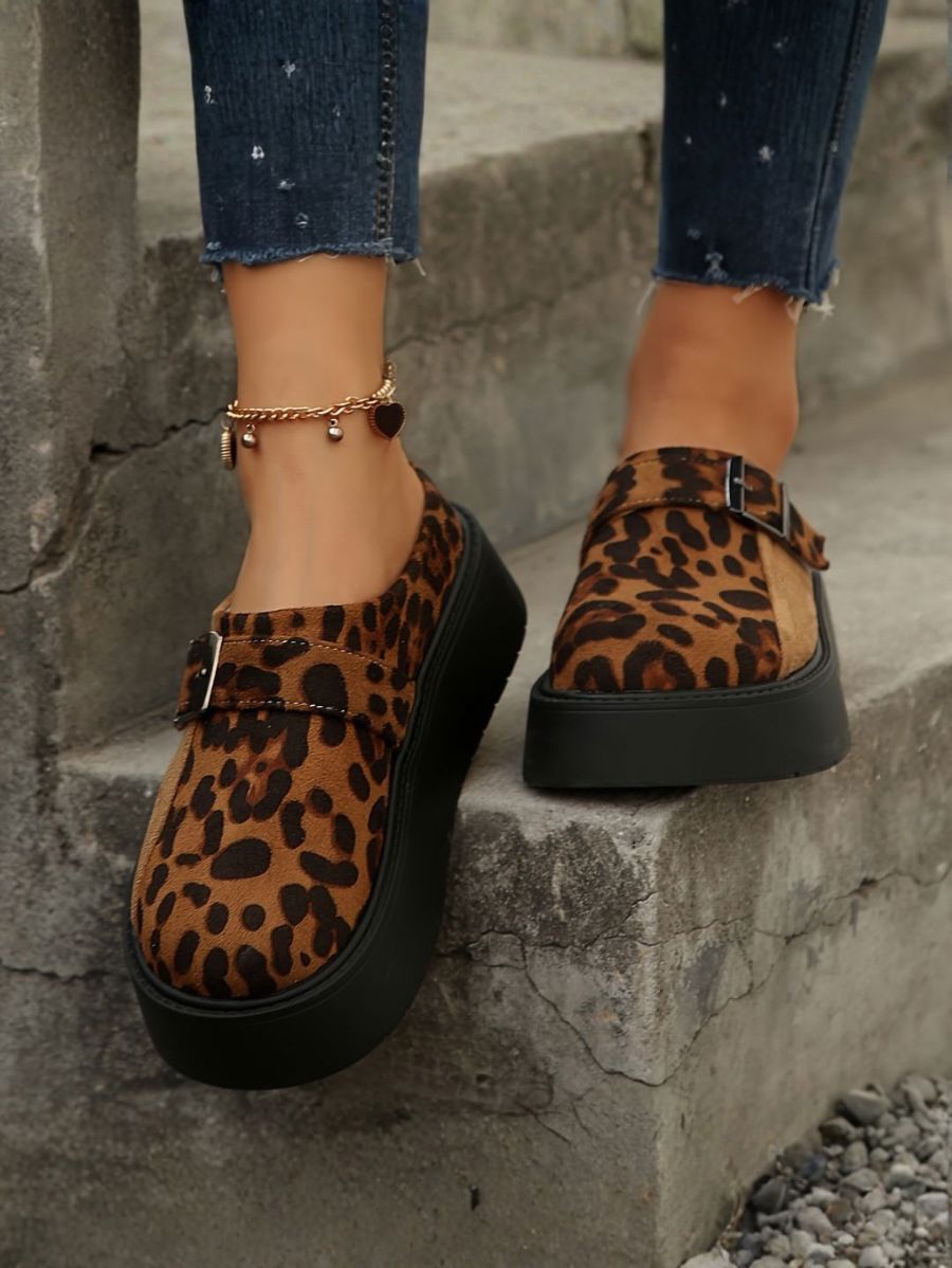 ZUECOS CON ESTAMPADO LEOPARDO Y PLATAFORMA Zueco 3 ZAPRINI 34 