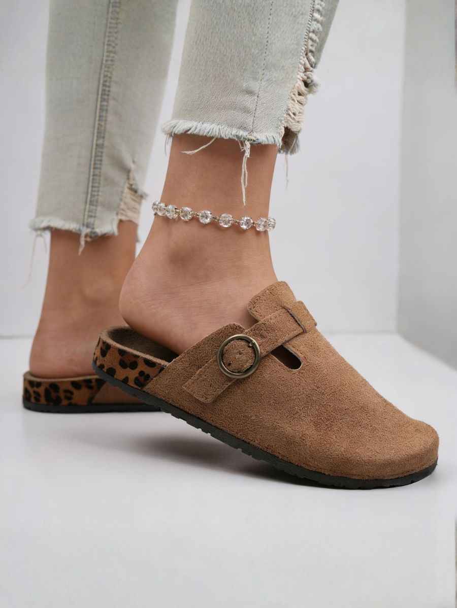 ZUECOS CON HEBILLA Y SUELA LEOPARDO Zueco 1 ZAPRINI 
