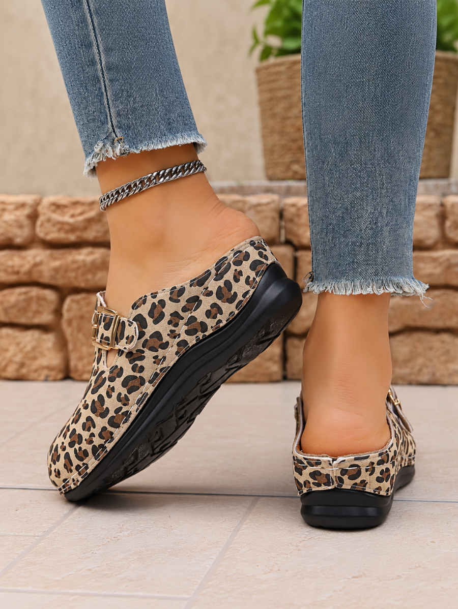 Zuecos Con Estampado Leopardo y Plataforma