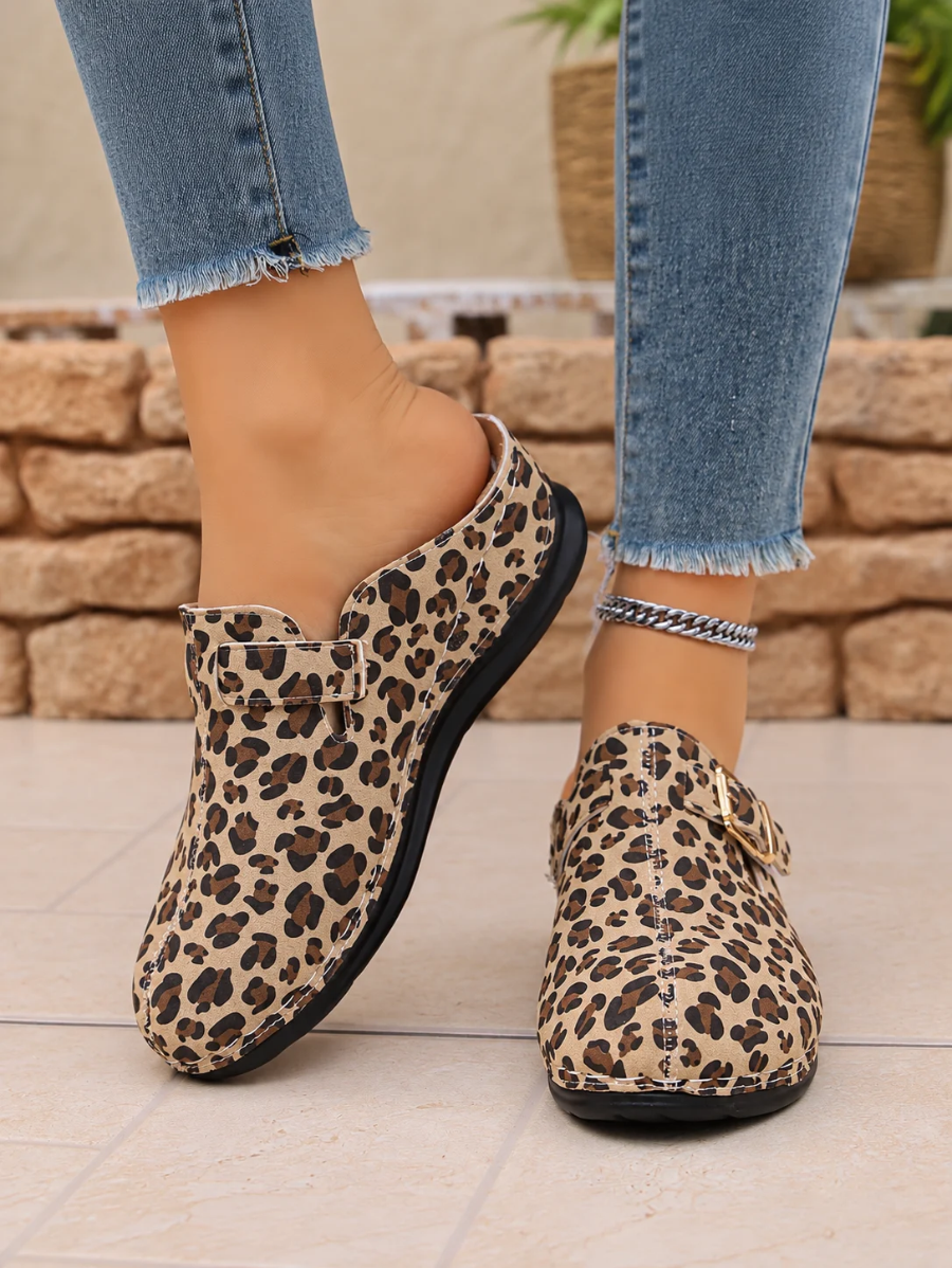 Zuecos Con Estampado Leopardo y Plataforma