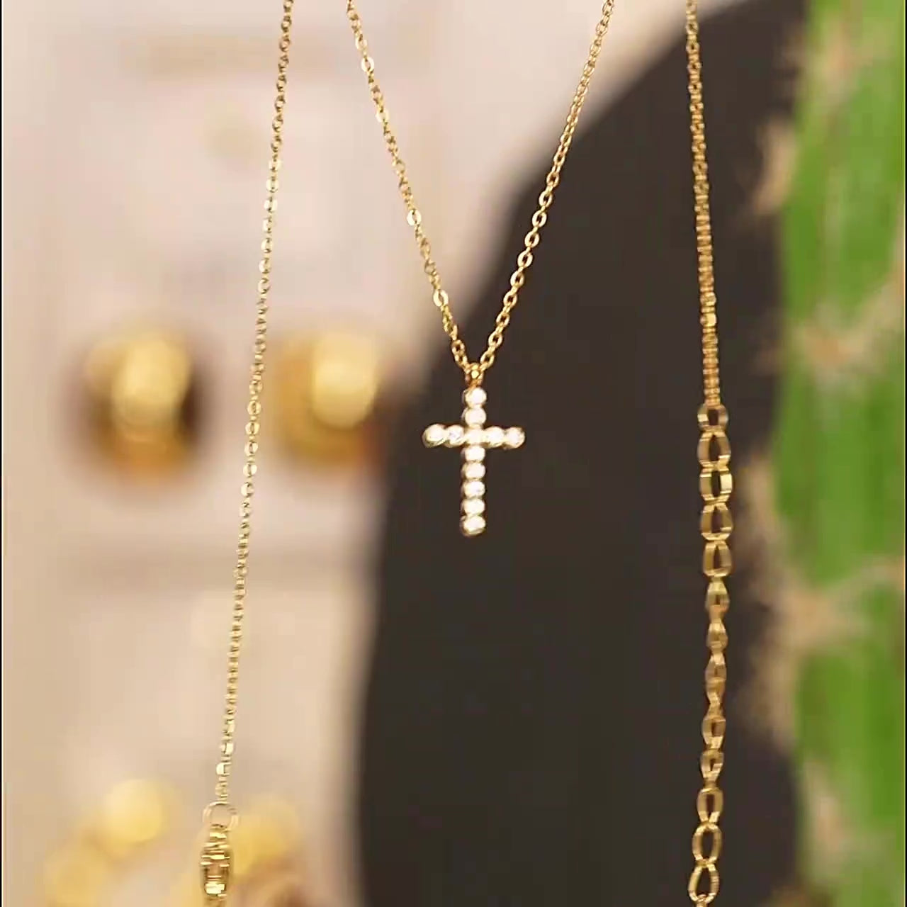 Collar Con Dije De Cruz Enchapado En Oro 18K